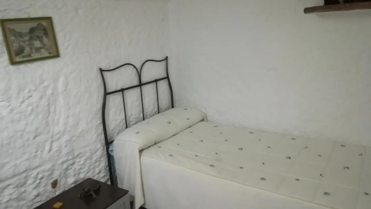 Casa Cueva El Algarrobo Hotel Guadix Campsite